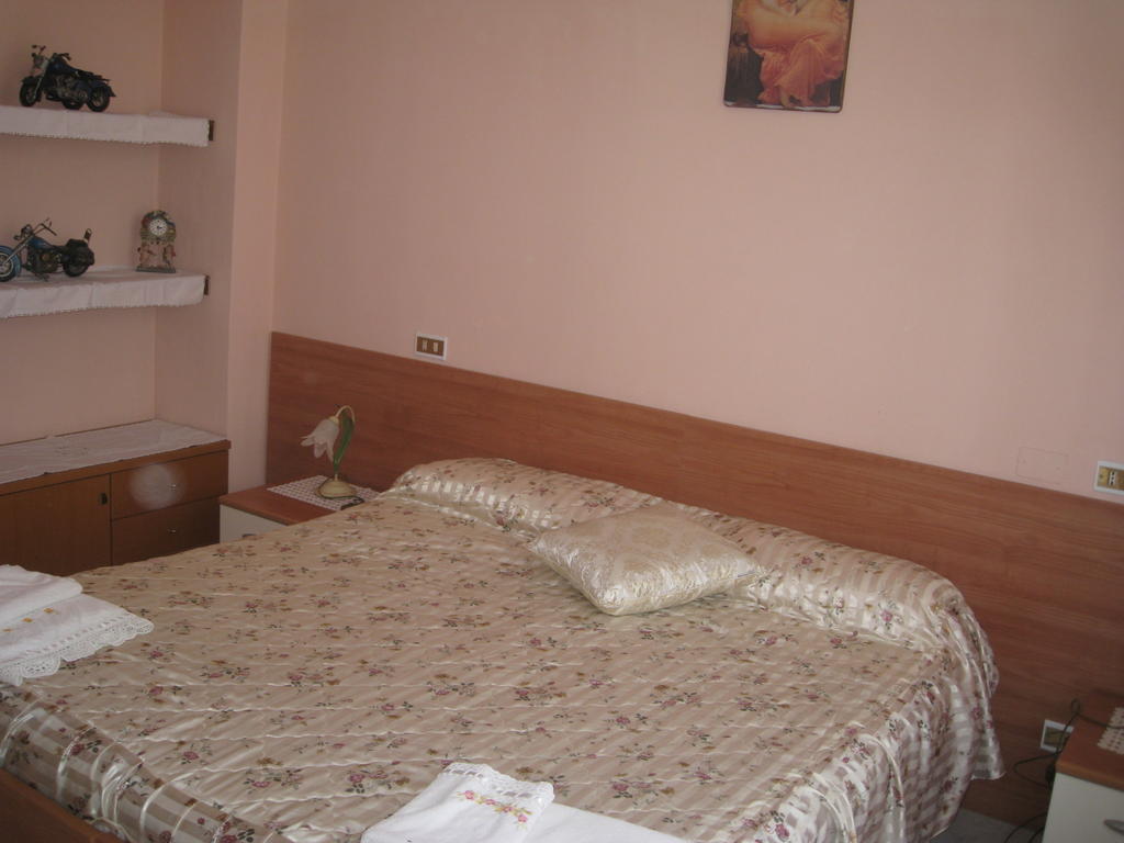 Villa Naclerio Sarzana Pokój zdjęcie